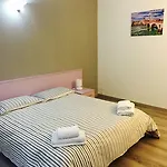 Simoni 10 Guest house