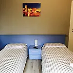 Guest house Simoni 10 3*