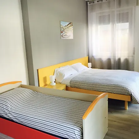 ゲストハウス Simoni 10 3*