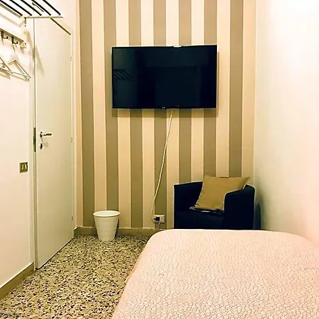 Simoni 10 Гостевой дом 3*