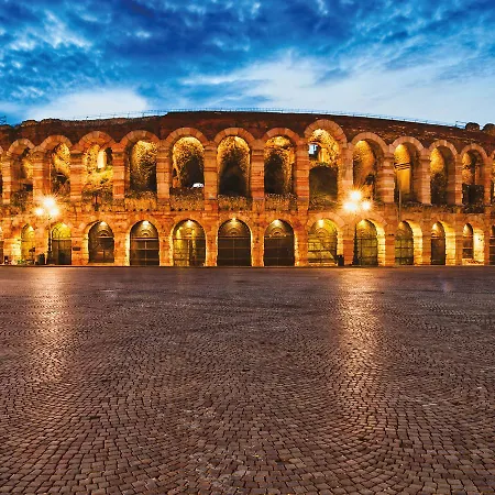 ゲストハウス Simoni 10 3*