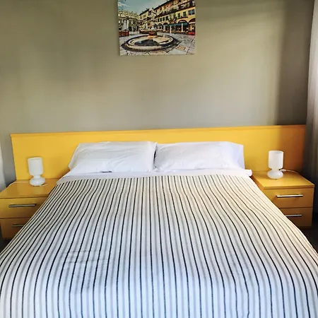 Simoni 10 Vendégház Verona